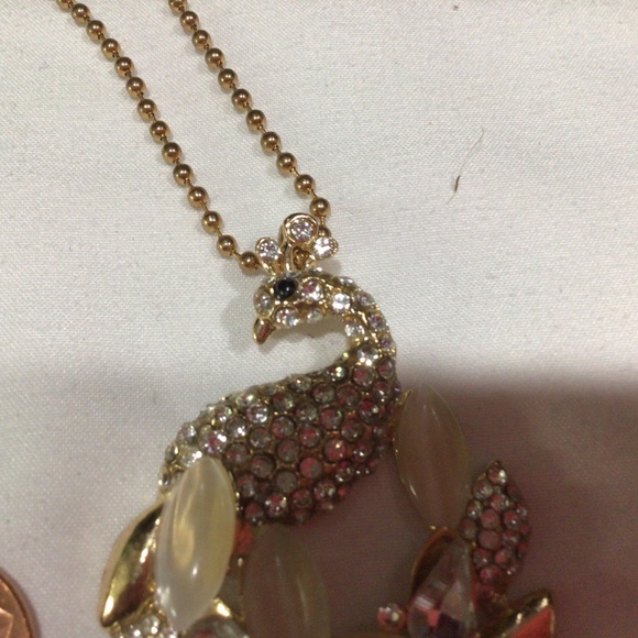 Find fashion peacock necklace. Kinda unique. - Picture 4 of 5